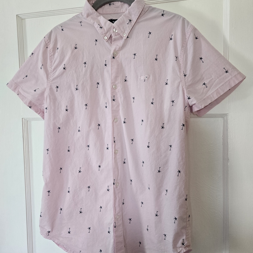 Hollister Pink Short-Sleeve Button-Down Shirt with Navy Palm Trees
